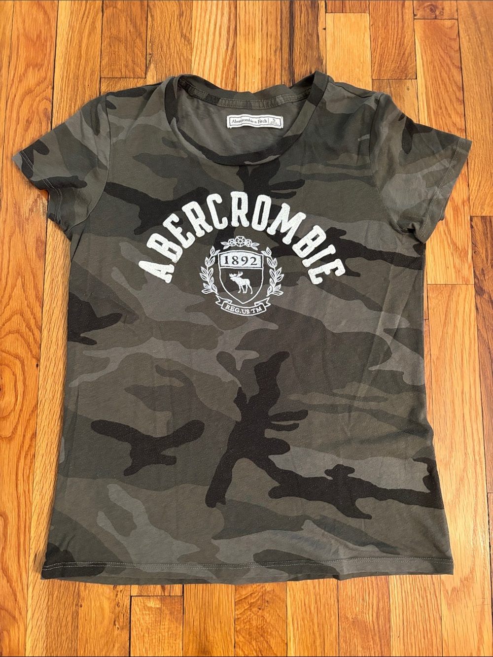 Abercrombie & Fitch Olive Green Camo Logo Short Sleeve Tee